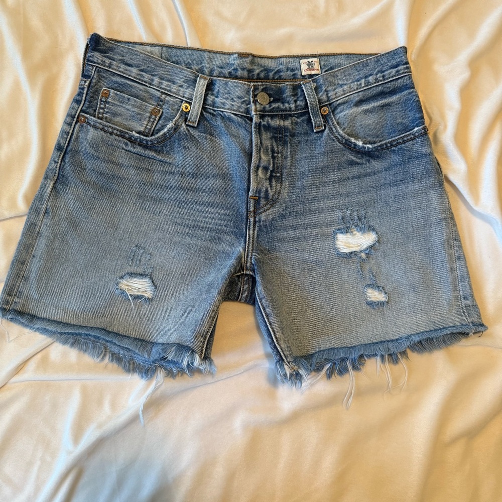 Levi’s 501ct Denim Distressed Women Shorts